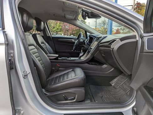 Used 2014 Ford Fusion Energi SE w/ Driver Assist Package FWD image 29