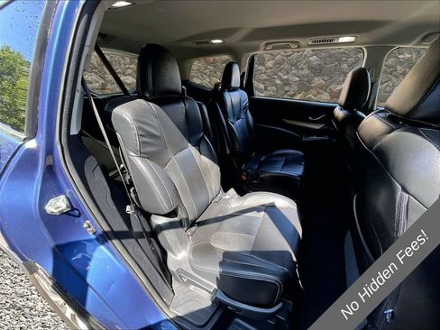 Used 2020 Subaru Ascent Premium w/ Convenience Package AWD/4WD image 23