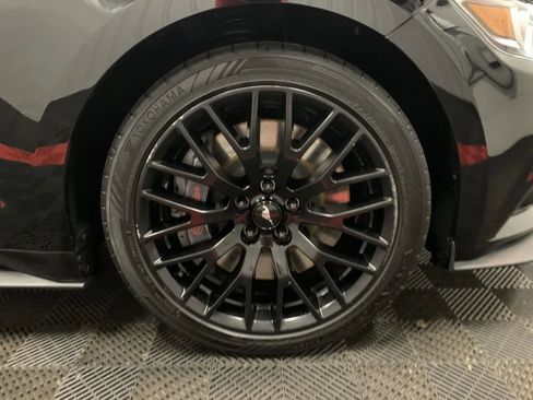 Used 2017 Ford Mustang GT w/ GT Performance Package image 23