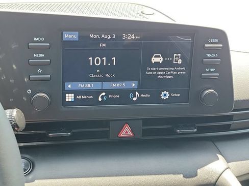 New 2026 Hyundai Elantra SEL Sport FWD image 11