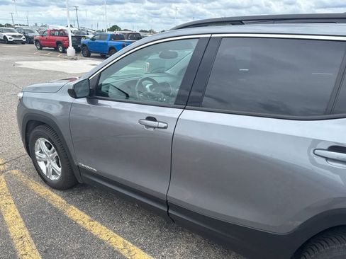 Used 2019 GMC Terrain SLE w/ Driver Convenience Package FWD image 15