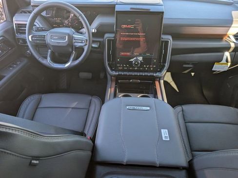 New 2026 GMC Yukon XL Denali image 8