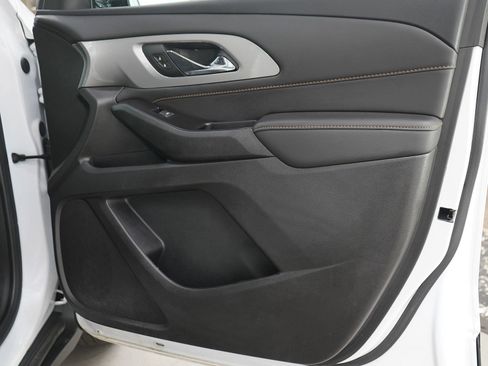 Used 2020 Chevrolet Traverse LT AWD/4WD image 9