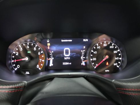 Used 2025 Jeep Compass Trailhawk AWD/4WD image 34