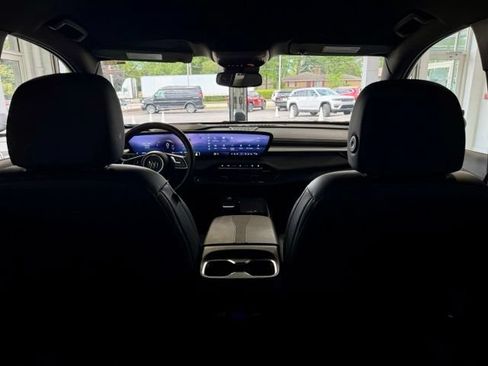 Used 2025 Buick Enclave Preferred FWD image 18