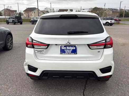 Used 2020 Mitsubishi Outlander Sport SE image 5