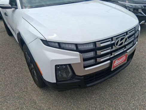 Used 2025 Hyundai Santa Cruz SEL FWD image 18