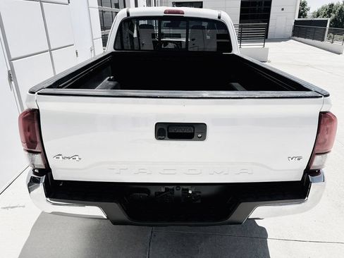 Used 2019 Toyota Tacoma SR5 AWD/4WD image 20