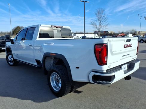 Used 2021 GMC Sierra 3500 Denali w/ Denali Ultimate Package image 5