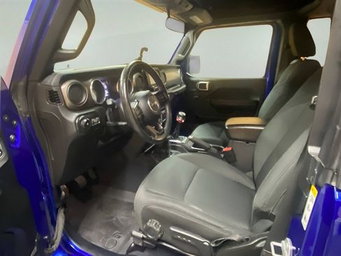Used 2018 Jeep Wrangler Sport AWD/4WD image 11