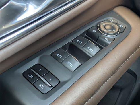 Used 2023 Chevrolet Tahoe High Country image 25