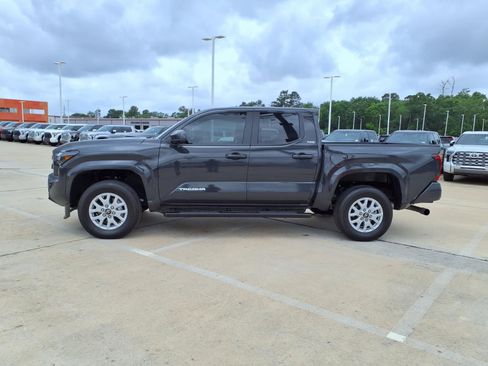Certified 2025 Toyota Tacoma SR5 w/ SR5 Upgrade Package image 8