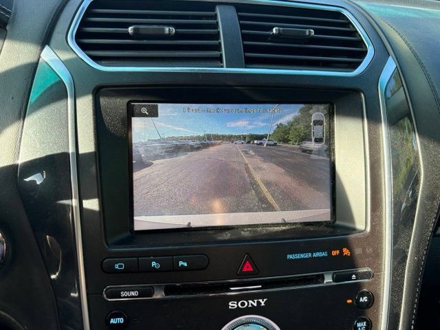 Used 2016 Ford Explorer Platinum AWD/4WD image 18