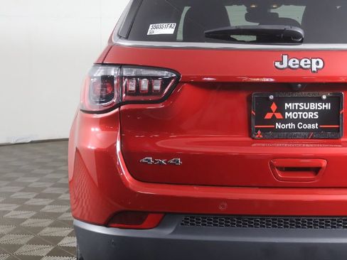 Used 2025 Jeep Compass Limited AWD/4WD image 14