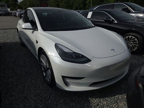Used 2021 Tesla Model 3 Long Range AWD/4WD image 2