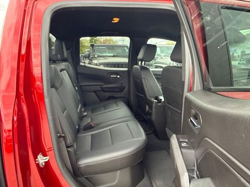 Used 2024 Chevrolet Colorado LT w/ LT Convenience Package III AWD/4WD image 26