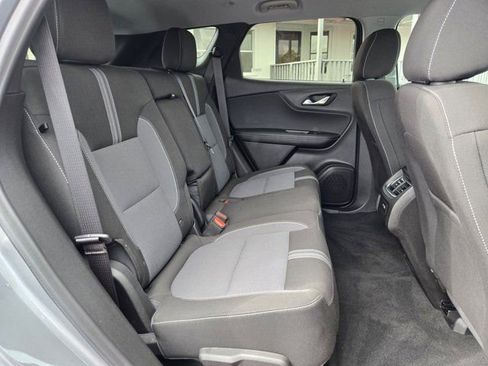 Used 2025 Chevrolet Blazer LT AWD/4WD image 26