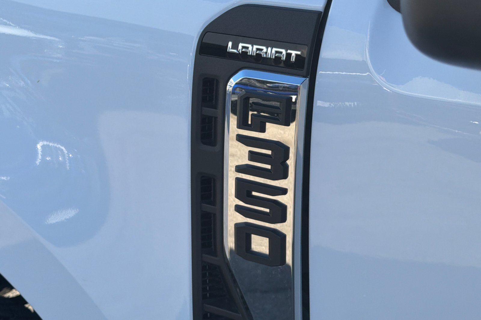 New 2027 Ford F350 Lariat w/ Lariat Premium Package AWD/4WD image 26