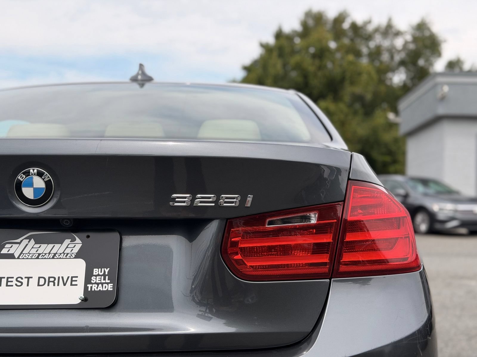 Used 2015 BMW 328i xDrive Sedan AWD/4WD image 10