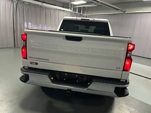 Used 2022 Chevrolet Silverado 1500 LT AWD/4WD image 6