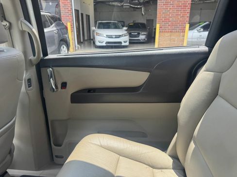 Used 2014 Honda Odyssey EX-L image 14