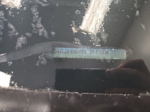 Used 2015 Jeep Grand Cherokee Limited w/ Luxury Group II image 2