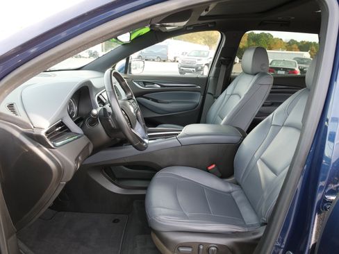 Used 2023 Buick Enclave Essence w/ Experience Buick Package image 17