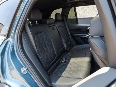 Used 2024 BMW X5 sDrive40i w/ Premium Package RWD image 41