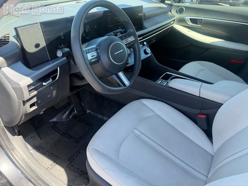 Used 2025 Hyundai Sonata SEL image 12