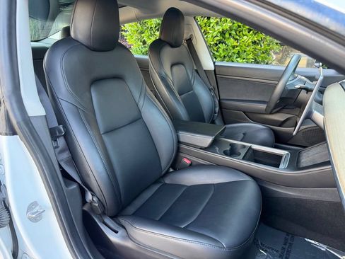 Used 2021 Tesla Model 3 Standard Range Plus RWD image 34