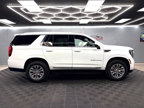 Used 2025 GMC Yukon Denali AWD/4WD image 17