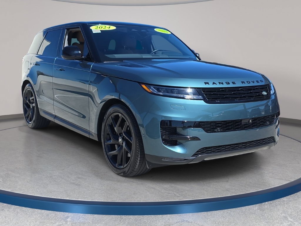 Used 2024 Land Rover Range Rover Sport SE AWD/4WD image 3