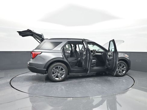 New 2026 Ford Explorer Active w/ Active Comfort Package image 57