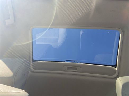 Used 2022 Ford EcoSport SE w/ SE Convenience Package image 19