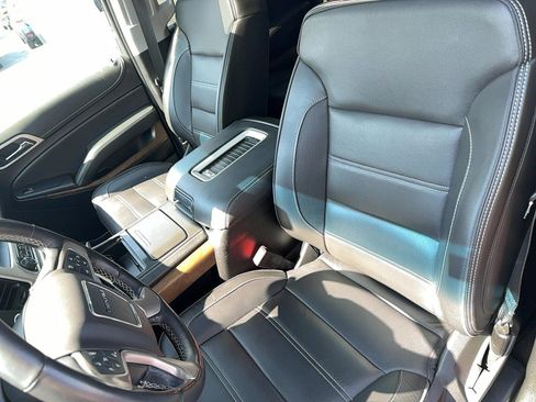 Used 2019 GMC Yukon XL Denali w/ Open Road Package AWD/4WD image 27