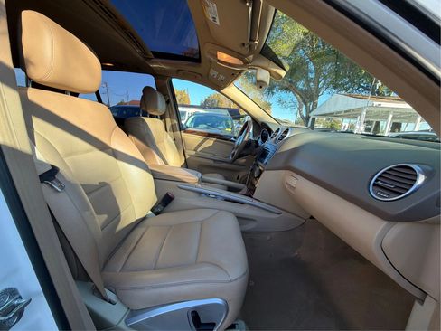 Used 2011 Mercedes-Benz ML 350 4MATIC image 25