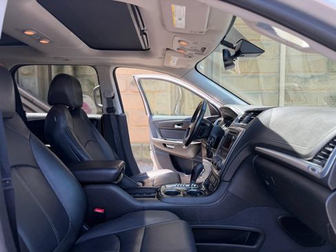 Used 2017 GMC Acadia Limited SLT FWD image 29