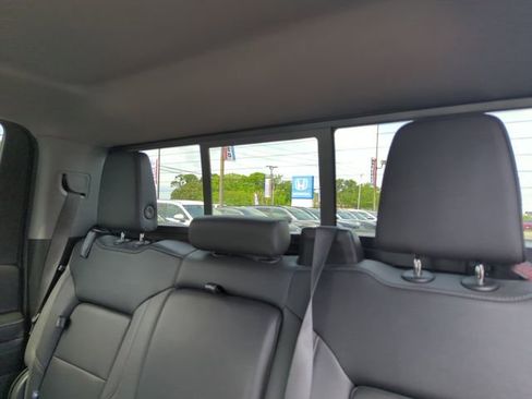 Used 2024 GMC Sierra 3500 SLT w/ SLT Premium Package AWD/4WD image 29