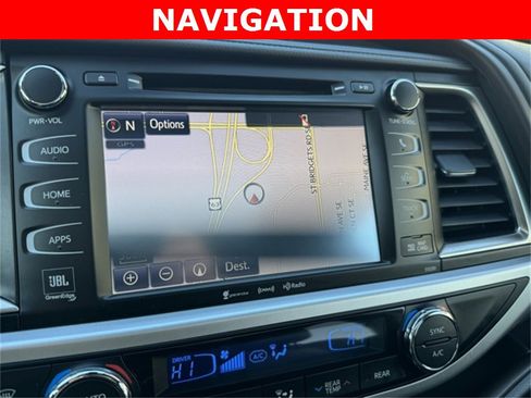 Certified 2019 Toyota Highlander Limited image 3