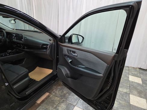 Used 2021 Nissan Rogue SV AWD/4WD image 11