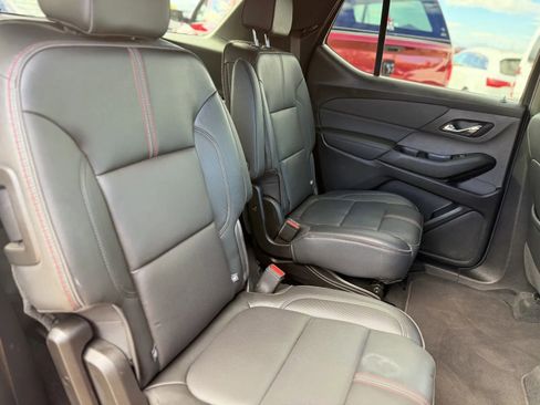 Used 2023 Chevrolet Traverse RS image 20