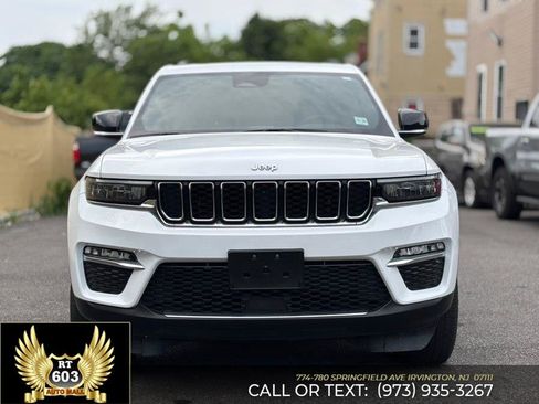 Used 2024 Jeep Grand Cherokee Limited 4xe AWD/4WD image 3