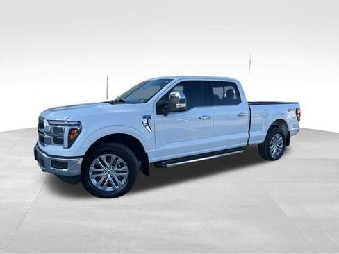 Used 2025 Ford F150 Lariat w/ Equipment Group 502A High AWD/4WD image 3