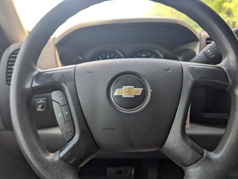 Used 2013 Chevrolet Silverado 3500 W/T AWD/4WD image 13