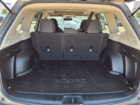 Used 2019 Subaru Forester Premium w/ All-Weather Package AWD/4WD image 9