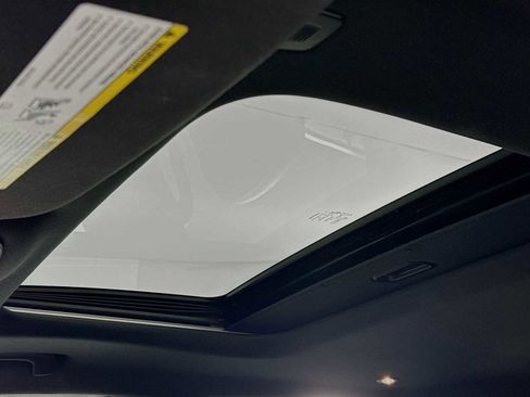 Used 2020 Jeep Grand Cherokee Limited w/ Premium Lighting Group image 13