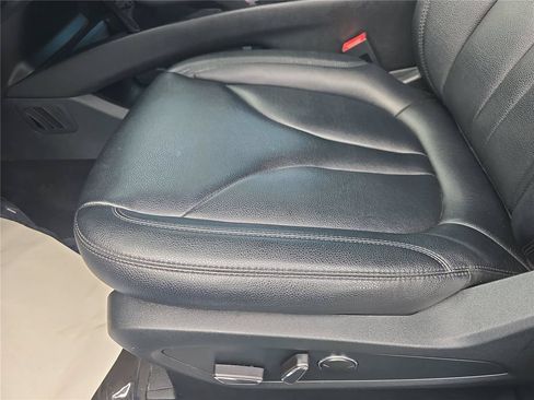 Used 2022 Lincoln Nautilus FWD image 16