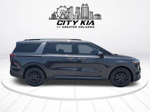 Certified 2026 Kia Carnival SX Prestige FWD image 6
