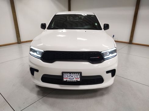 Used 2025 Dodge Durango GT AWD/4WD image 3
