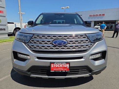 Used 2023 Ford Explorer Limited image 11